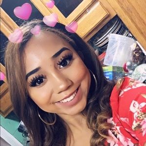 Meet your Posher, Isabel